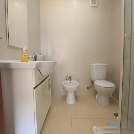 Διαμέρισμα Da Rocha Wi-fi 026 *